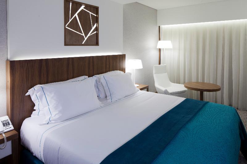 Epic Sana Lisboa Hotel Екстер'єр фото A room at the hotel